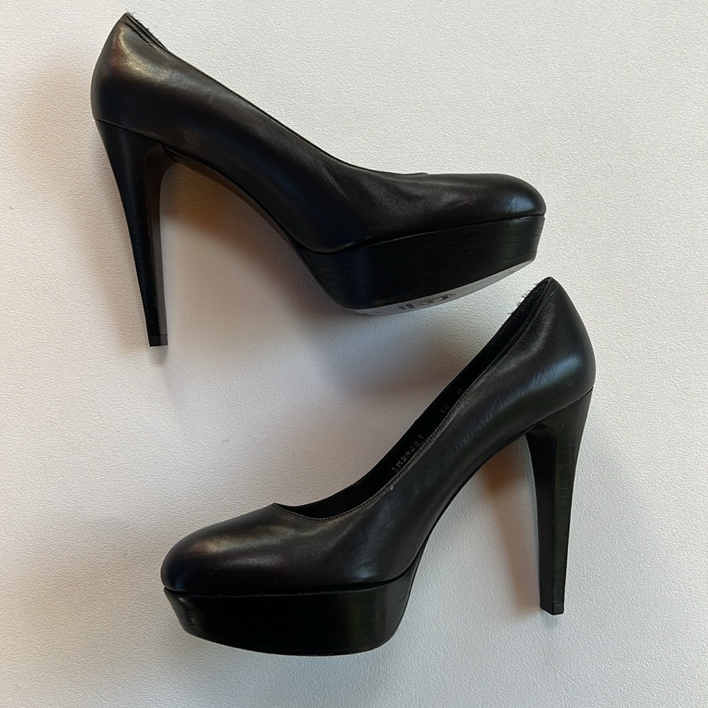 Stuart Weitzman pumps black classic platform‎ timeless  vamp goth essential 10 - Picture 3 of 9